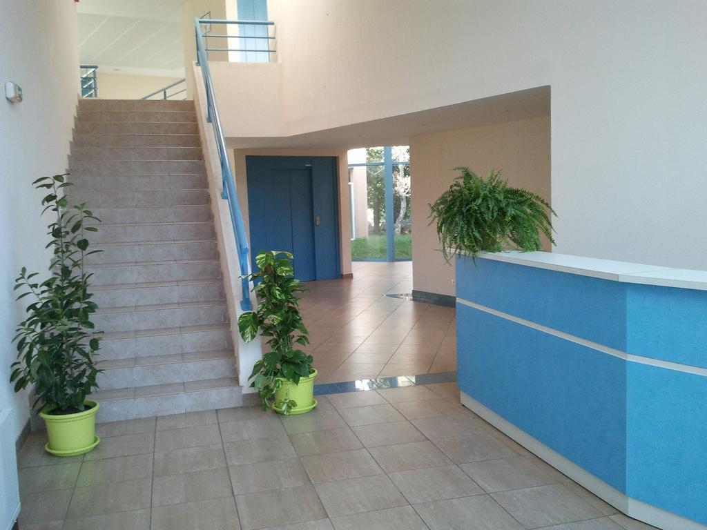 Appartea Golf Side Aparthotel Biot Exterior photo